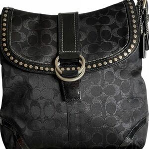 Vintage Coach F12852 black Metallic Studded Flap Crossbody/Shoulder. EUC